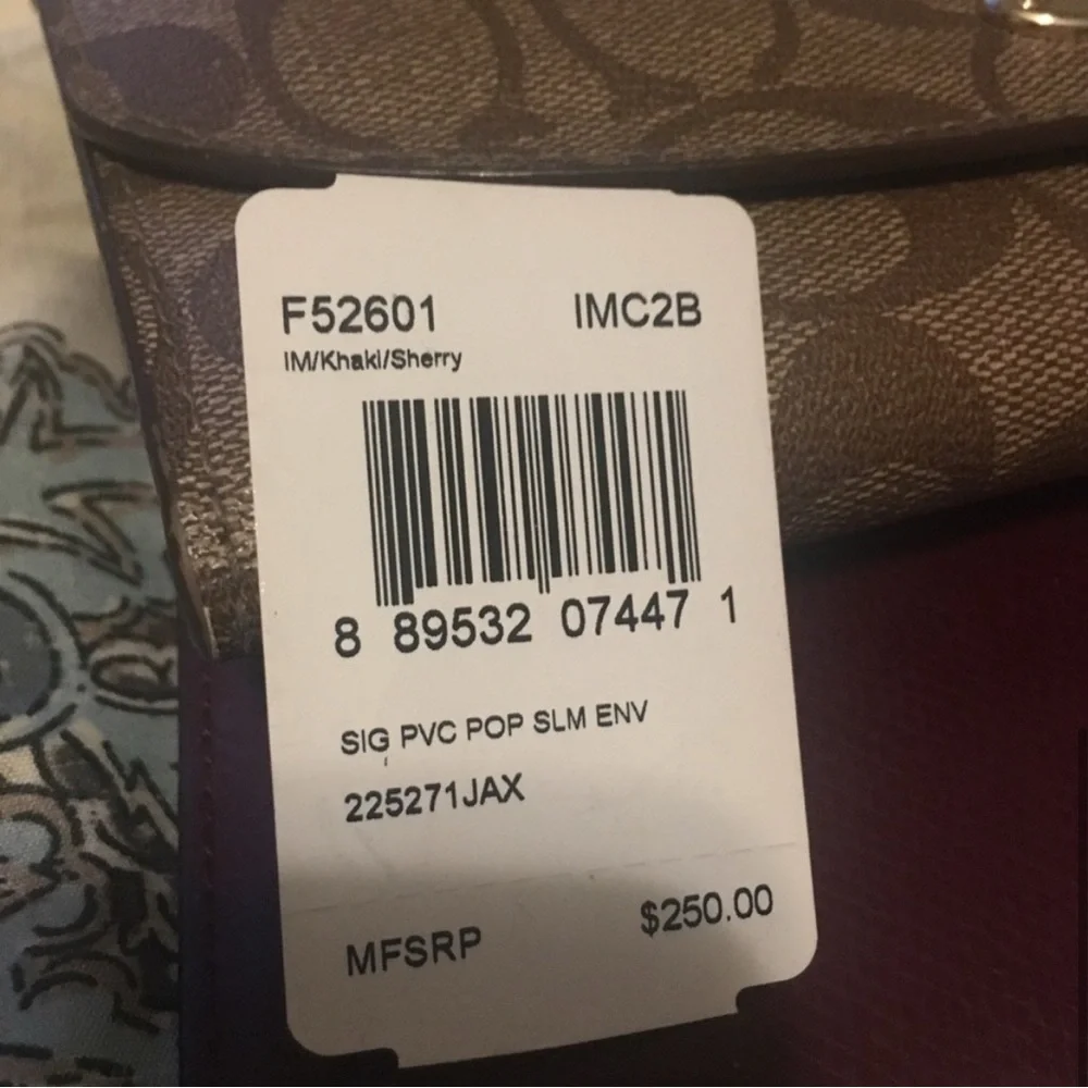 Coach Wallet - Picture 4 of 4